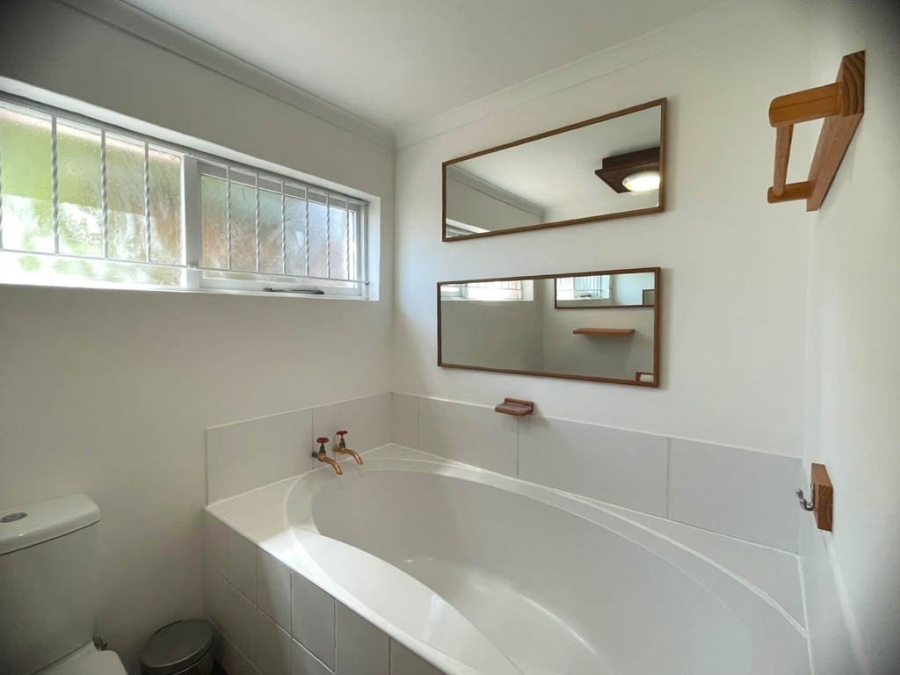 8 Bedroom Property for Sale in Herolds Bay Western Cape